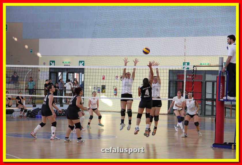 150614 volley 405_tn.jpg